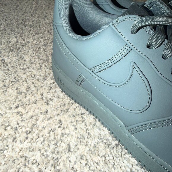 Nike Air Force 1 Low Retro Premium Bomber Grey Size 10.5 - Picture 3 of 9